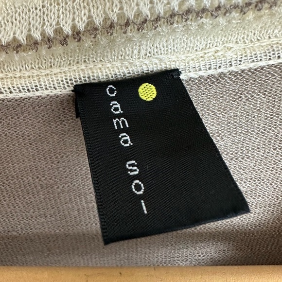 Y2K Tan and Cream Ruffle Single Button Sweater Top - Picture 8 of 8